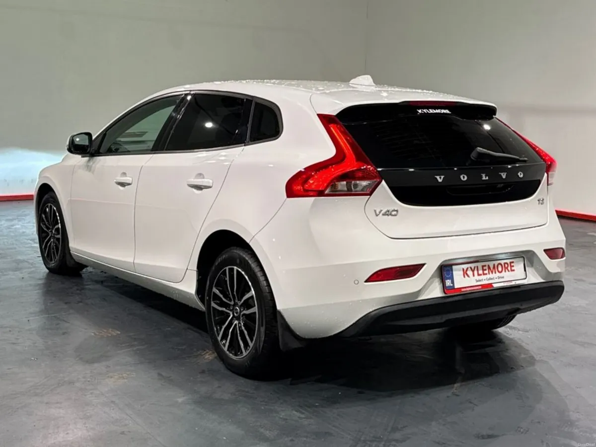 Volvo V40 1.5 AUTOMATIC T2 KINETIC EDITION - FACTO - Image 5