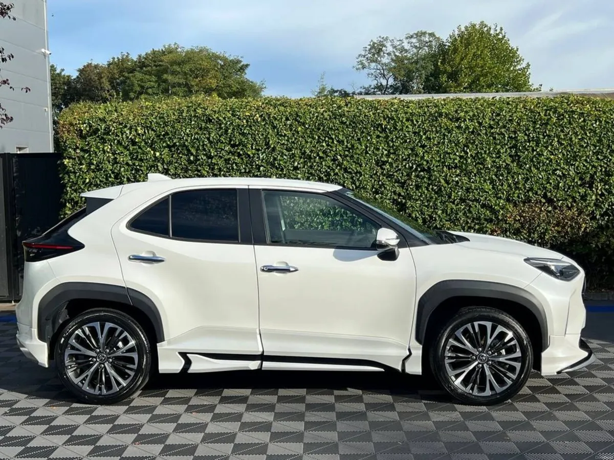 Toyota Yaris Cross Z-SPECIAL MODELLISTA PACK 1.5 H - Image 2