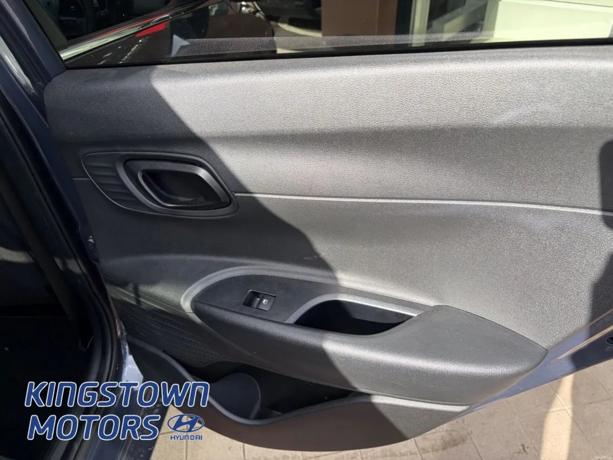 Hyundai i20 Deluxe Plus Automatic - Image 5