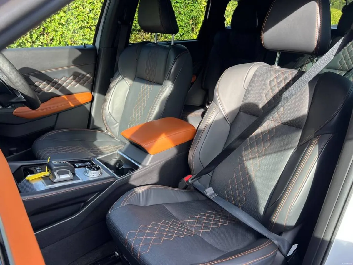 Mitsubishi Outlander 7-SEATER 2.4 HYBRID AUTO // B - Image 6