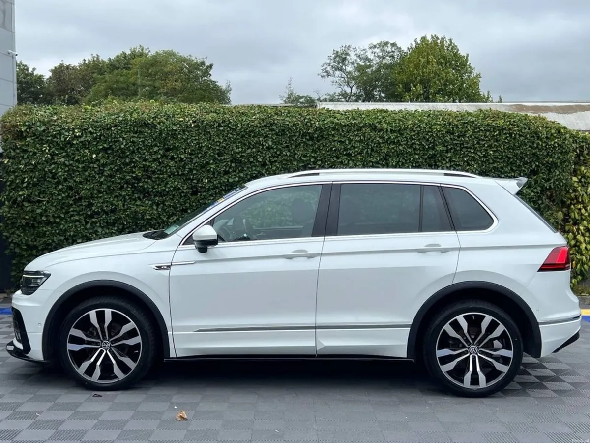 Volkswagen Tiguan R-LINE 2.0 TDI 4MOTION AUTO // P - Image 3