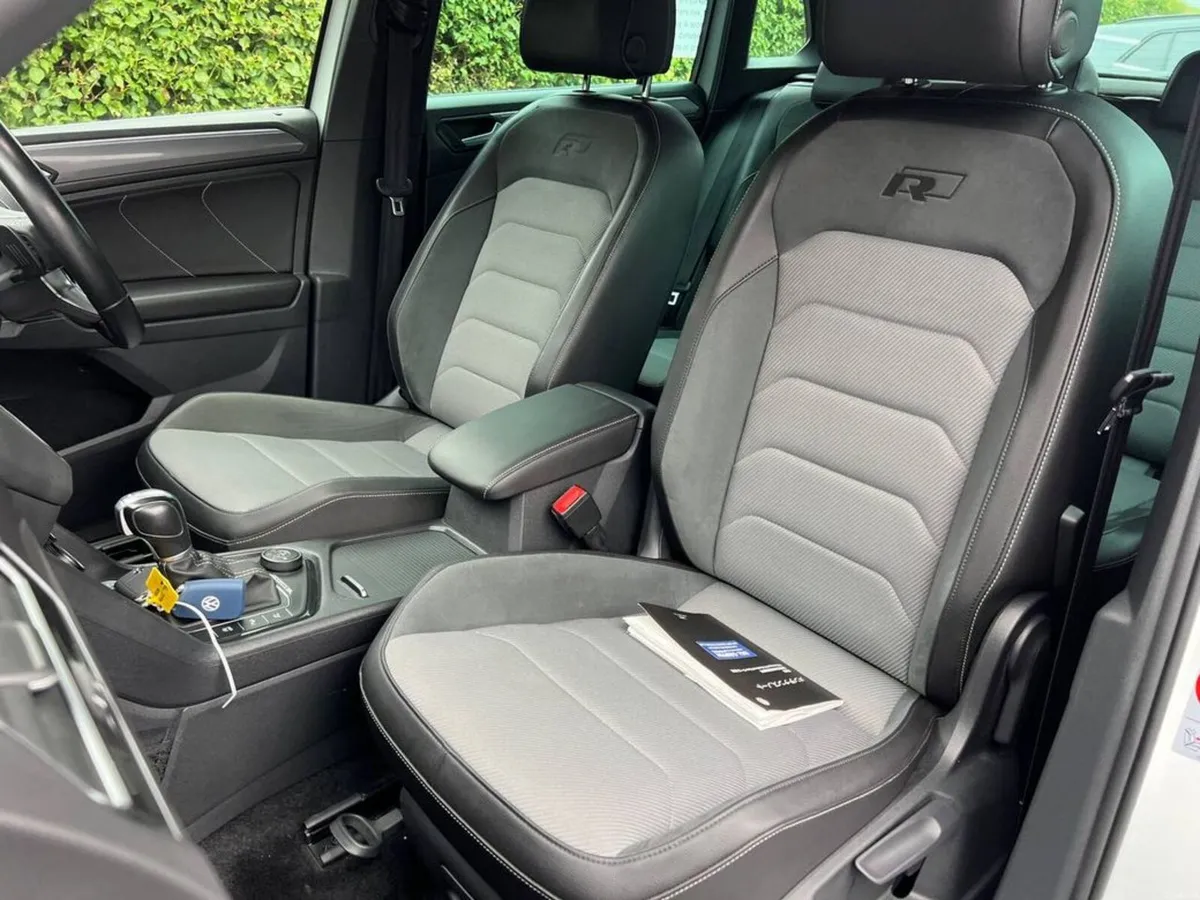 Volkswagen Tiguan R-LINE 2.0 TDI 4MOTION AUTO // P - Image 6