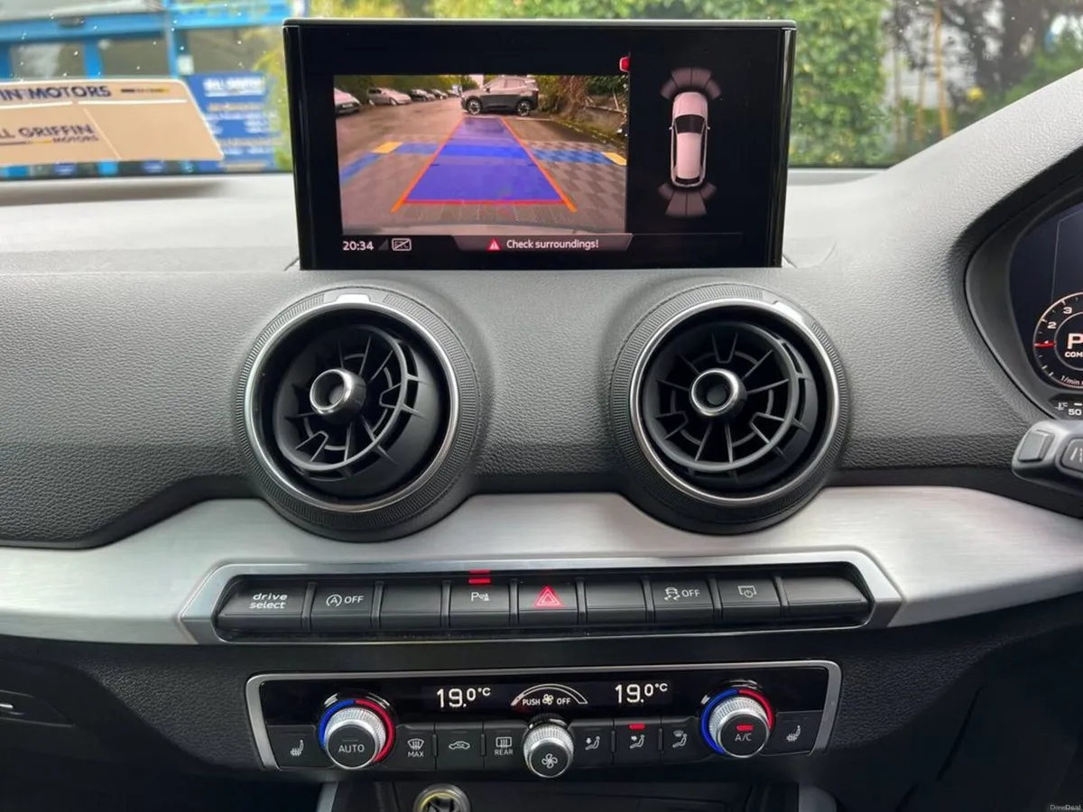 Audi Q2 SPORT S-LINE PACK 1.0 TFSI AUTO ** VERY LO - Image 5