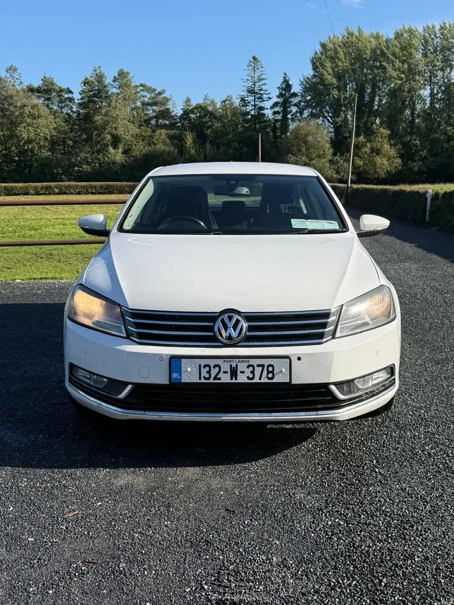 Volkswagen Passat 2013 - Image 4