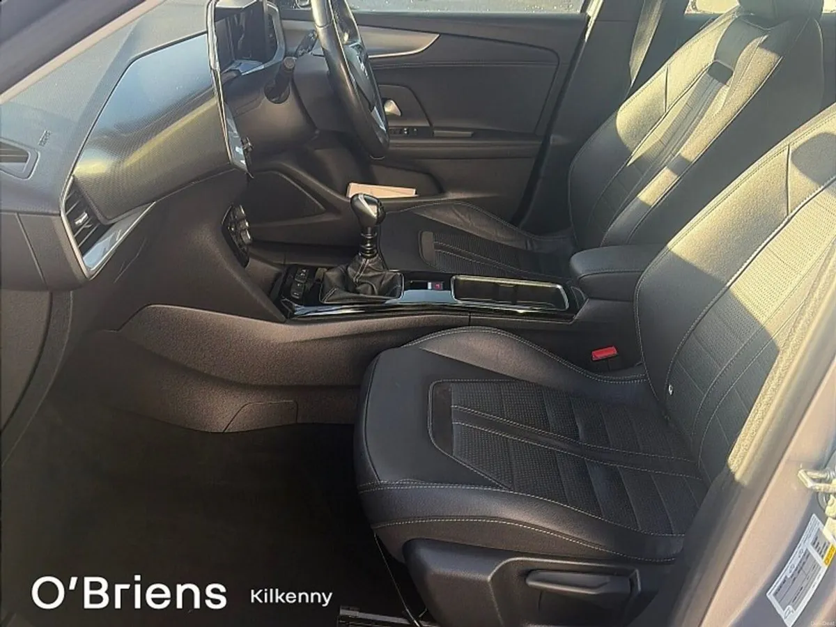 Opel Mokka ELITE 1.2 PRISTINE CONDITION 1 OWNER IN - Image 4