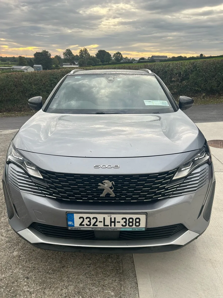Car - Image 2