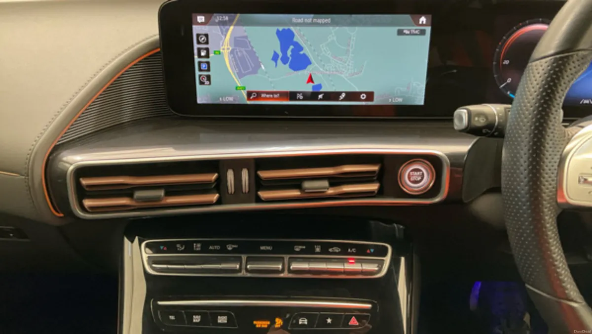 MERCEDES - BENZ EQC 400 AMG LINE EDITION 4MATIC - Image 6