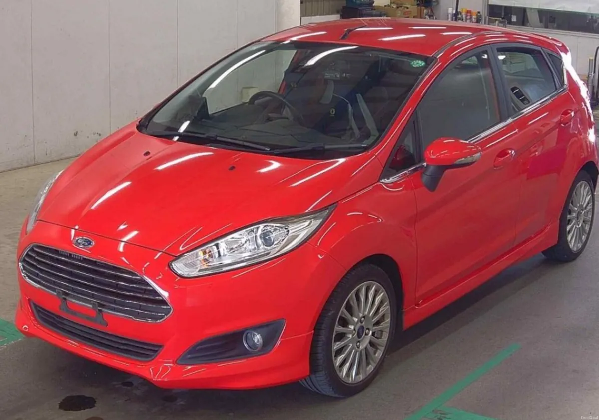 2015 Ford Fiesta Automatic - Image 2