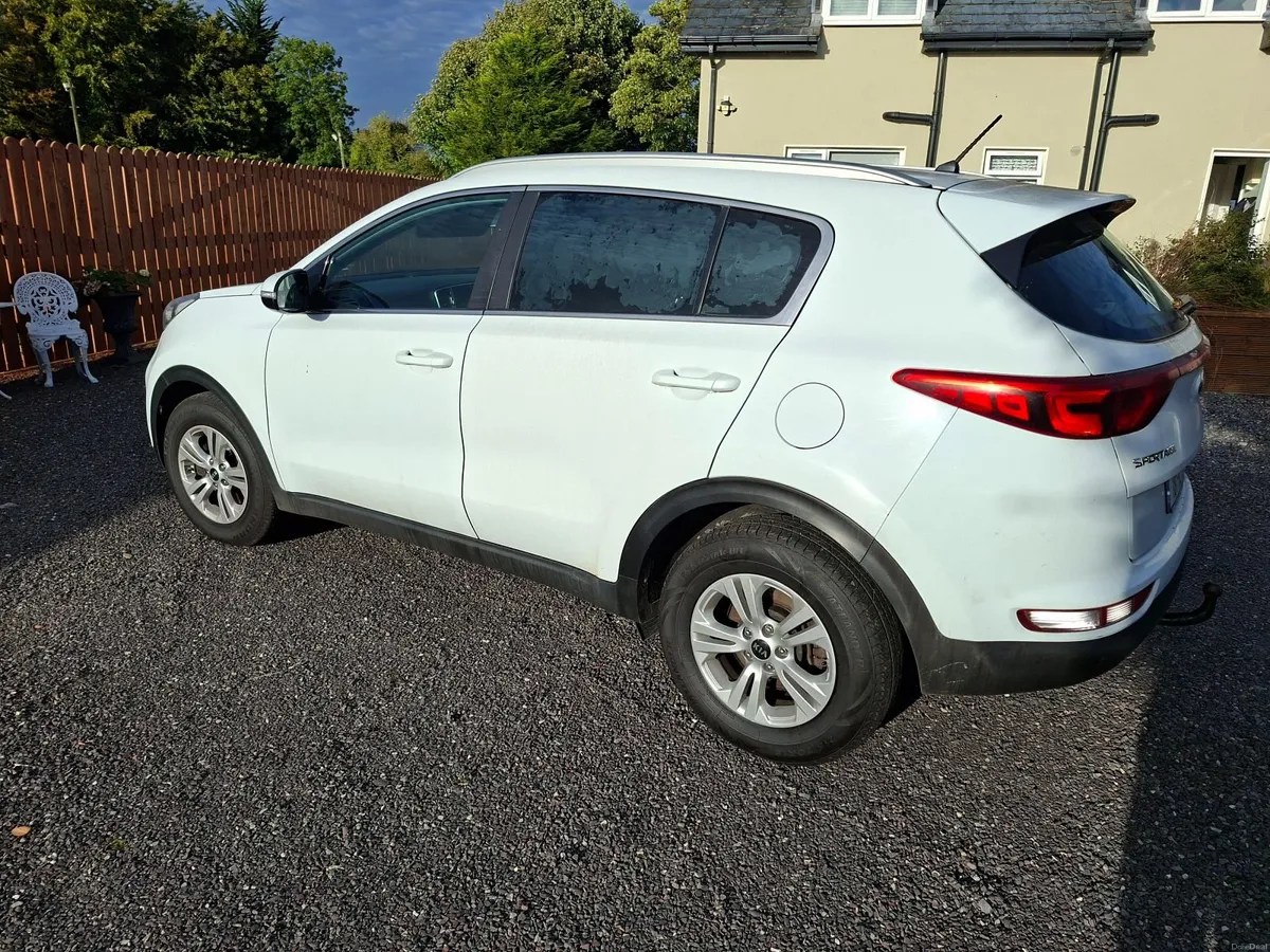 Kia Sportage 2018 - Image 2