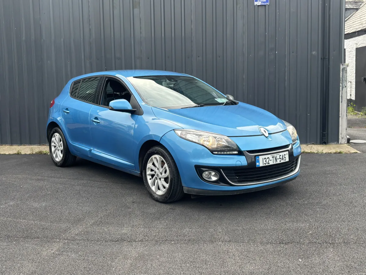 Renault Megane 2013 - Image 1