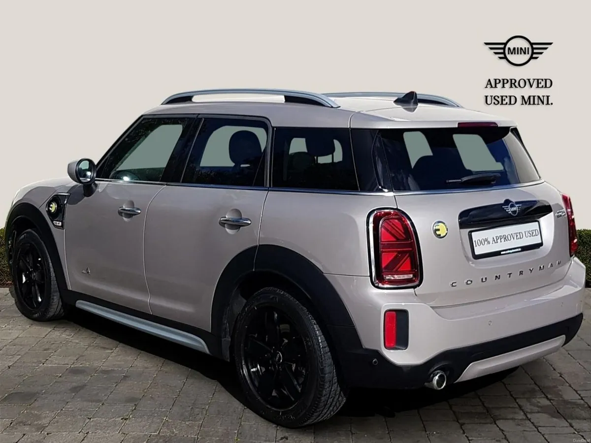 Mini Countryman Cooper SE ALL4 - Image 2
