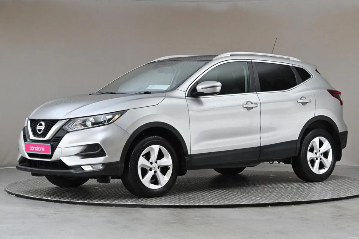 Nissan Qashqai 1.3 PET SE 6SPD **GLASS ROOF**SAT N - Image 4