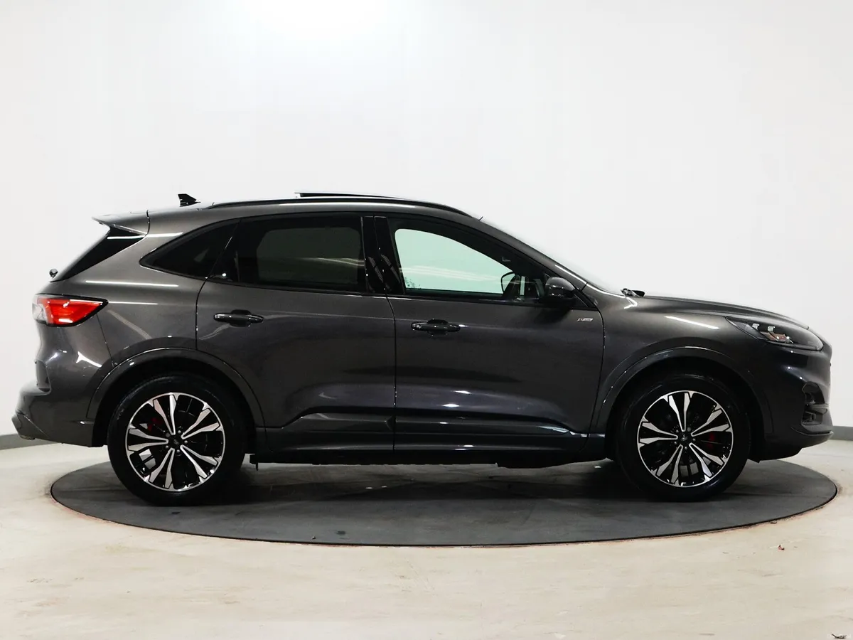 *49* 2023 Ford Kuga 2.5 ST-LINE X - Image 2