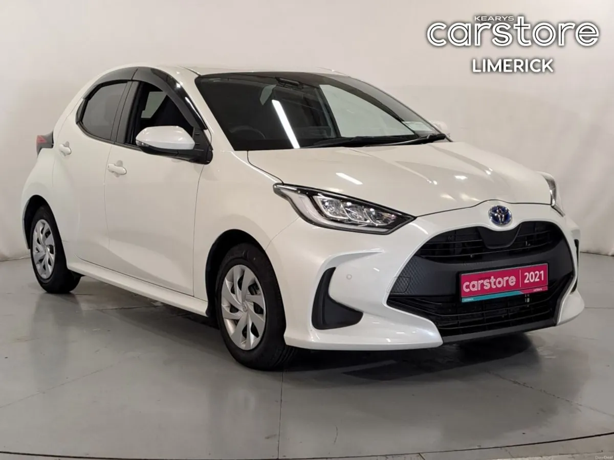Toyota Yaris 1.5 - Image 1