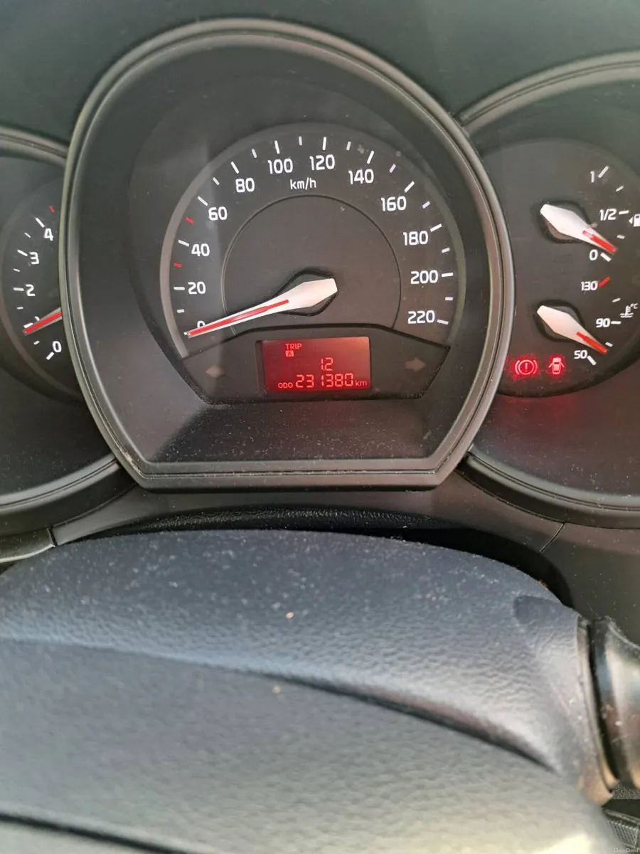 KIA RIO - Image 4