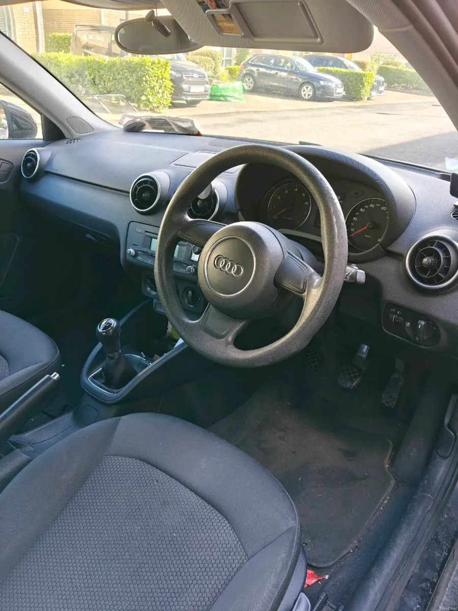 Audi A1 1.2tfsi 86 3DR - Image 4