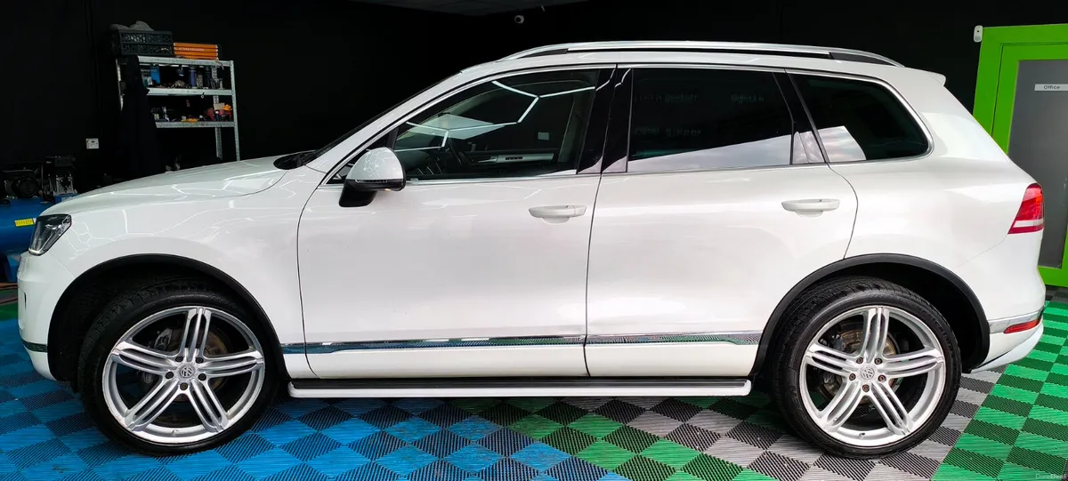 Volkswagen Touareg 2015 - Image 4