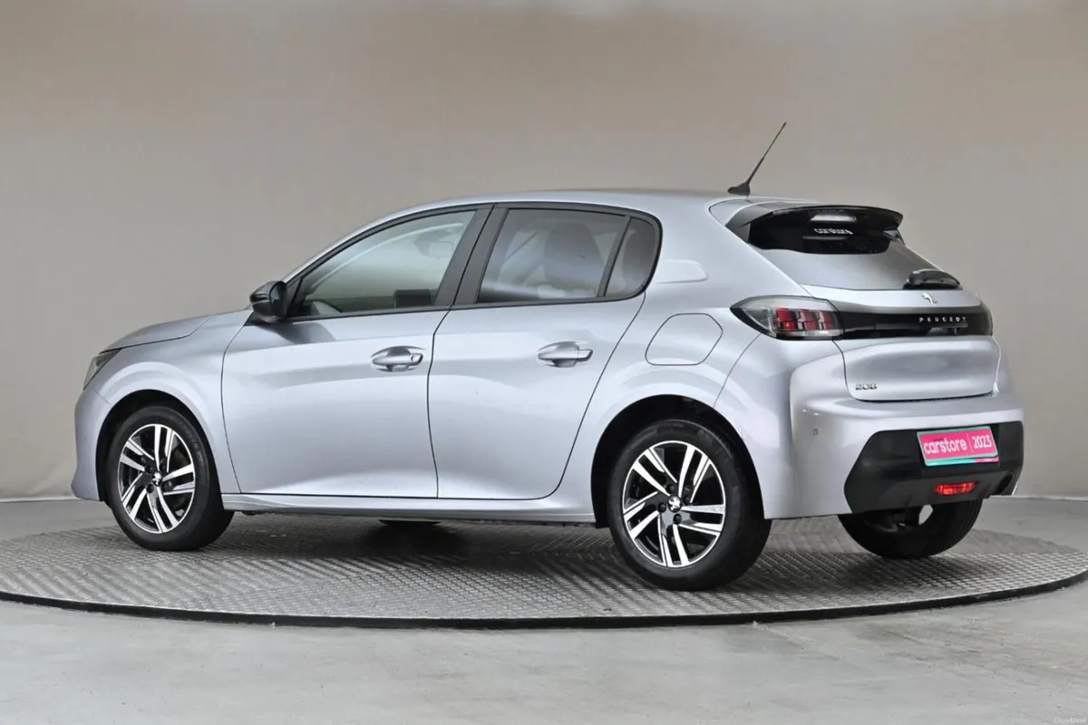 Peugeot 208 1.2 ACTIVE DELUXE 5SPD - Image 6