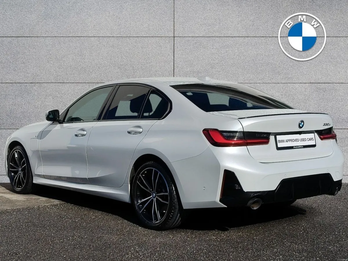 BMW 3-Series 330e M Sport Saloon - Image 2