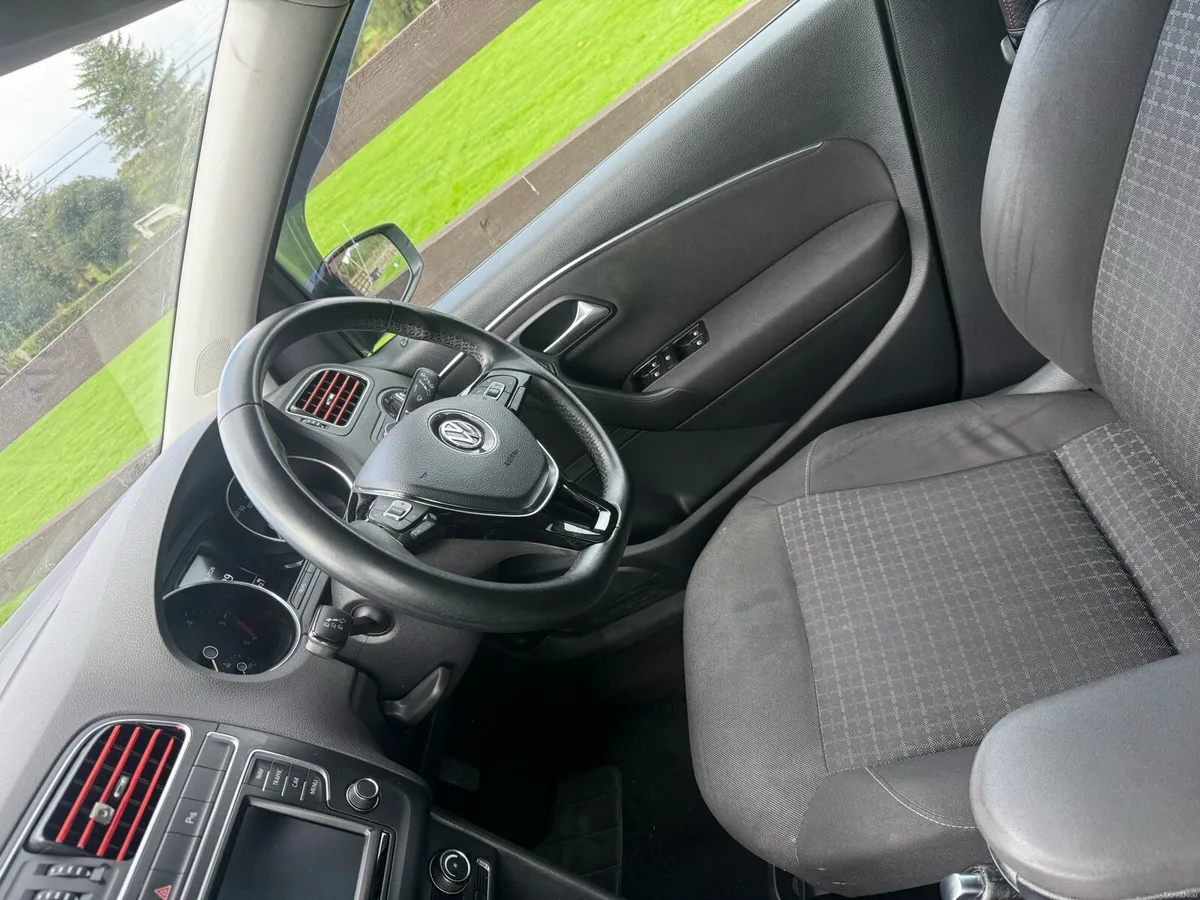 Volkswagen Polo 1.4 TDI 2015 - Image 4