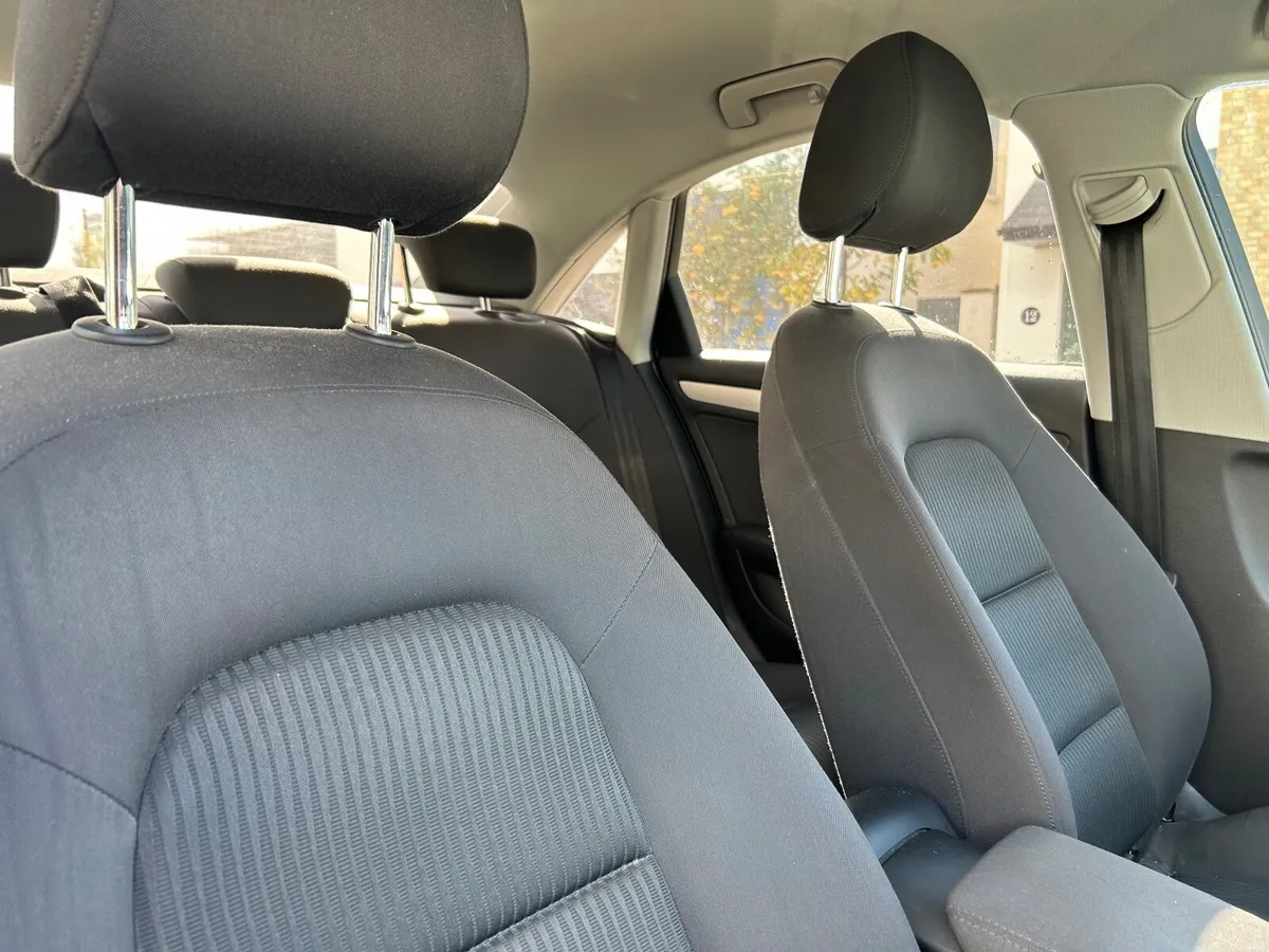 2013 Audi A4 sports model very high spec 2.0 TDI - Image 6