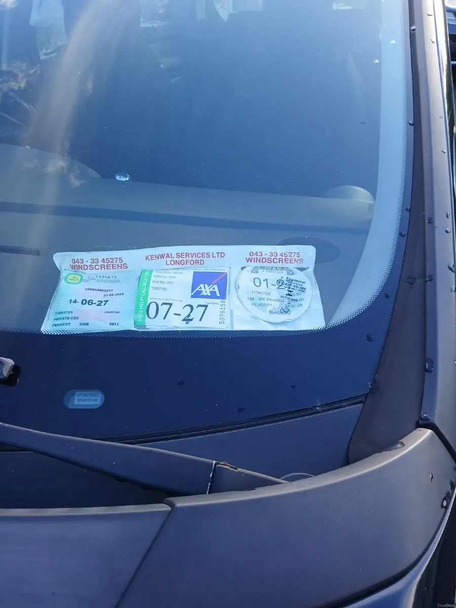 Peugeot 5008 2011 - Image 2