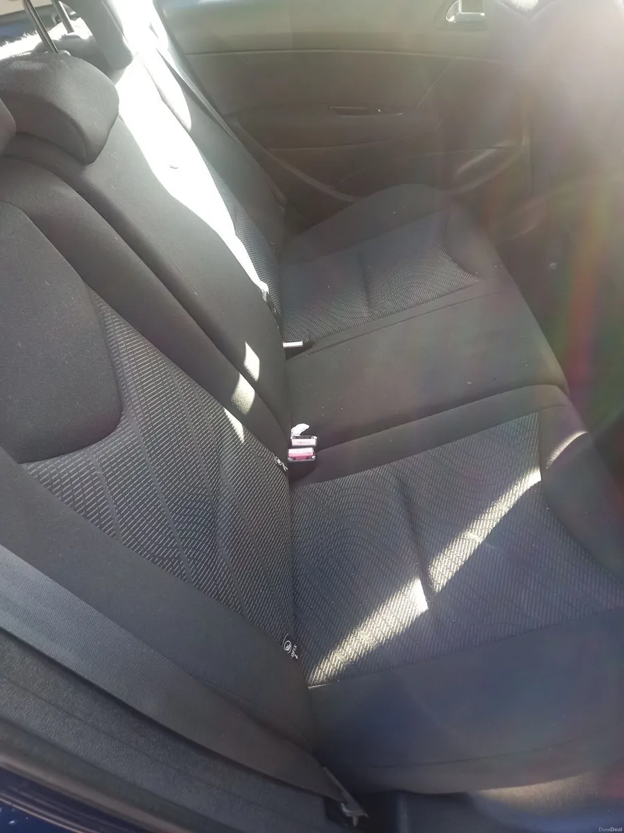 PEUGEOT 308 AUTOMATIC - Image 4