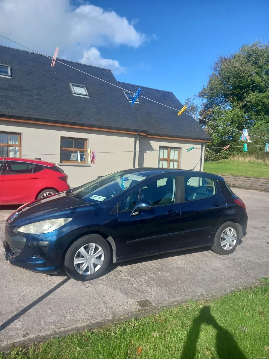 PEUGEOT 308 AUTOMATIC - Image 1