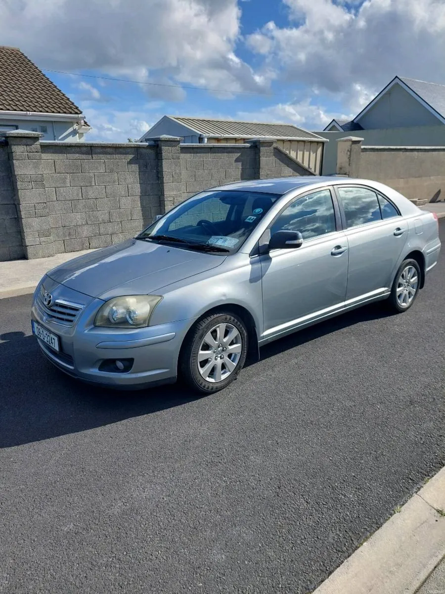 2008 Toyota Avensis - Image 1