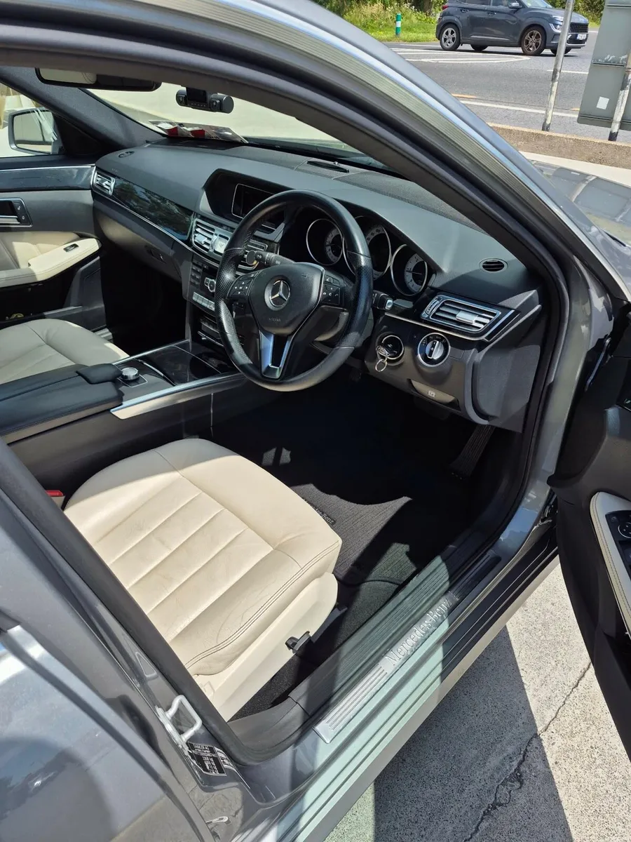 Mercedes E class 2014 for sale - Image 6
