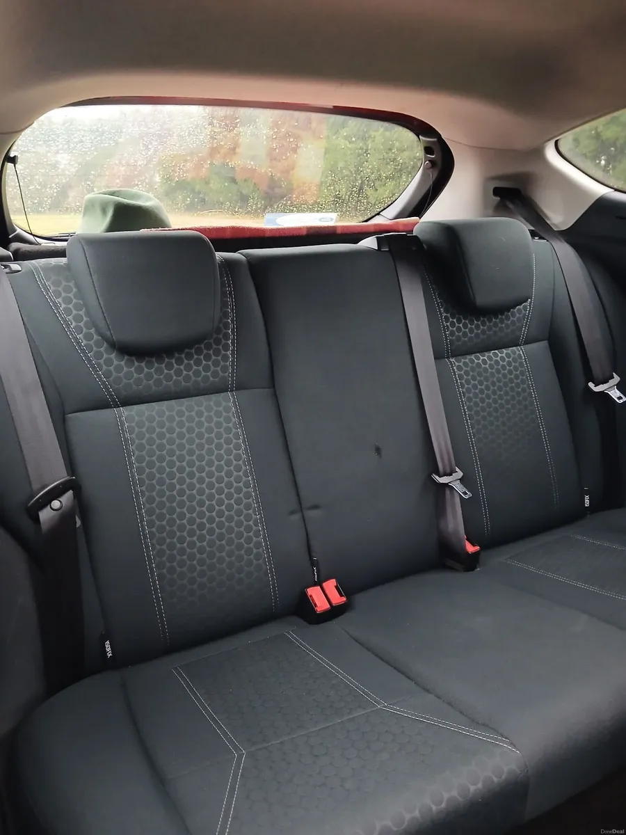 Ford Fiesta 2010 - Image 3