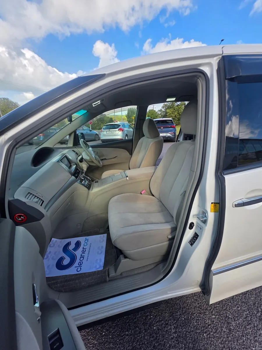 2012 Toyota Estima Hybrid - Image 3