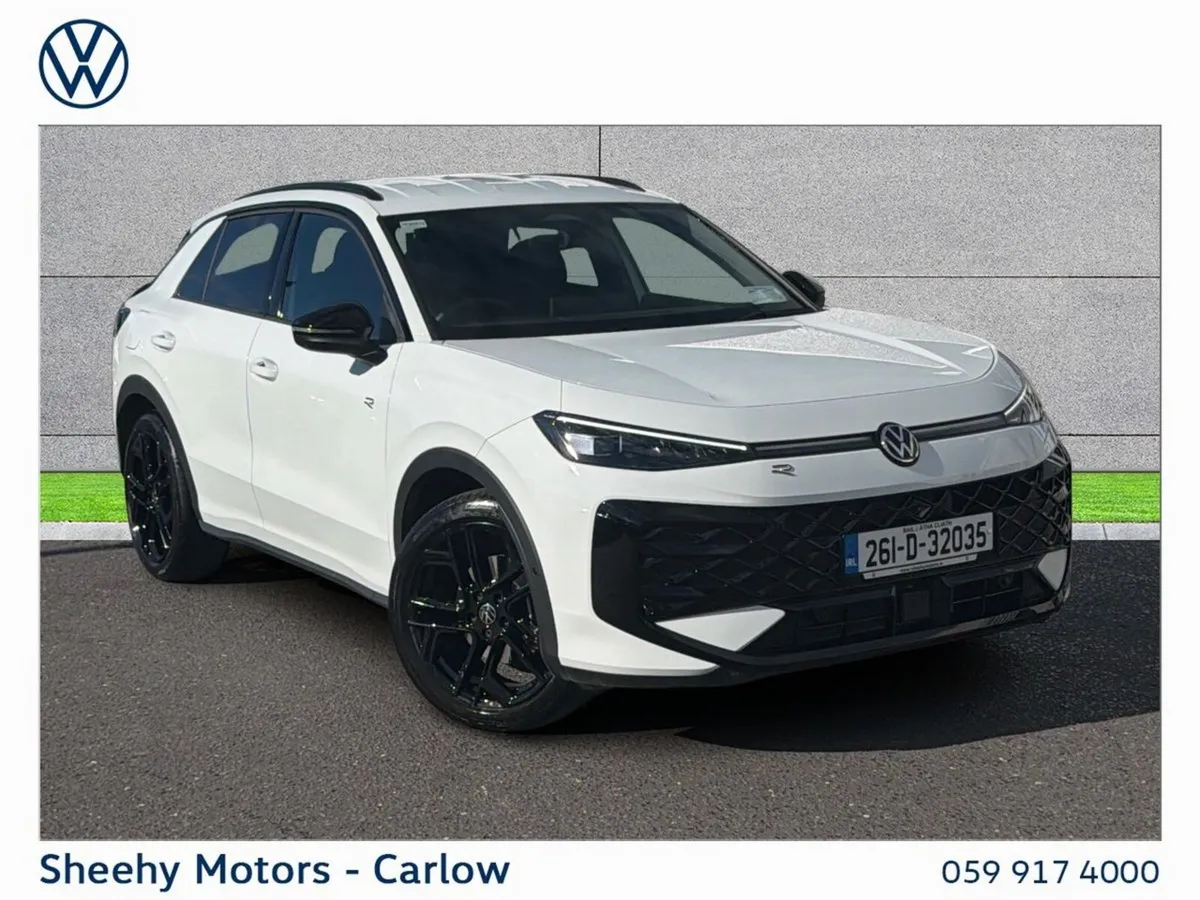Volkswagen T-Roc 1.5TSI R-LINE MHEV 150HP BLACK PA - Image 1