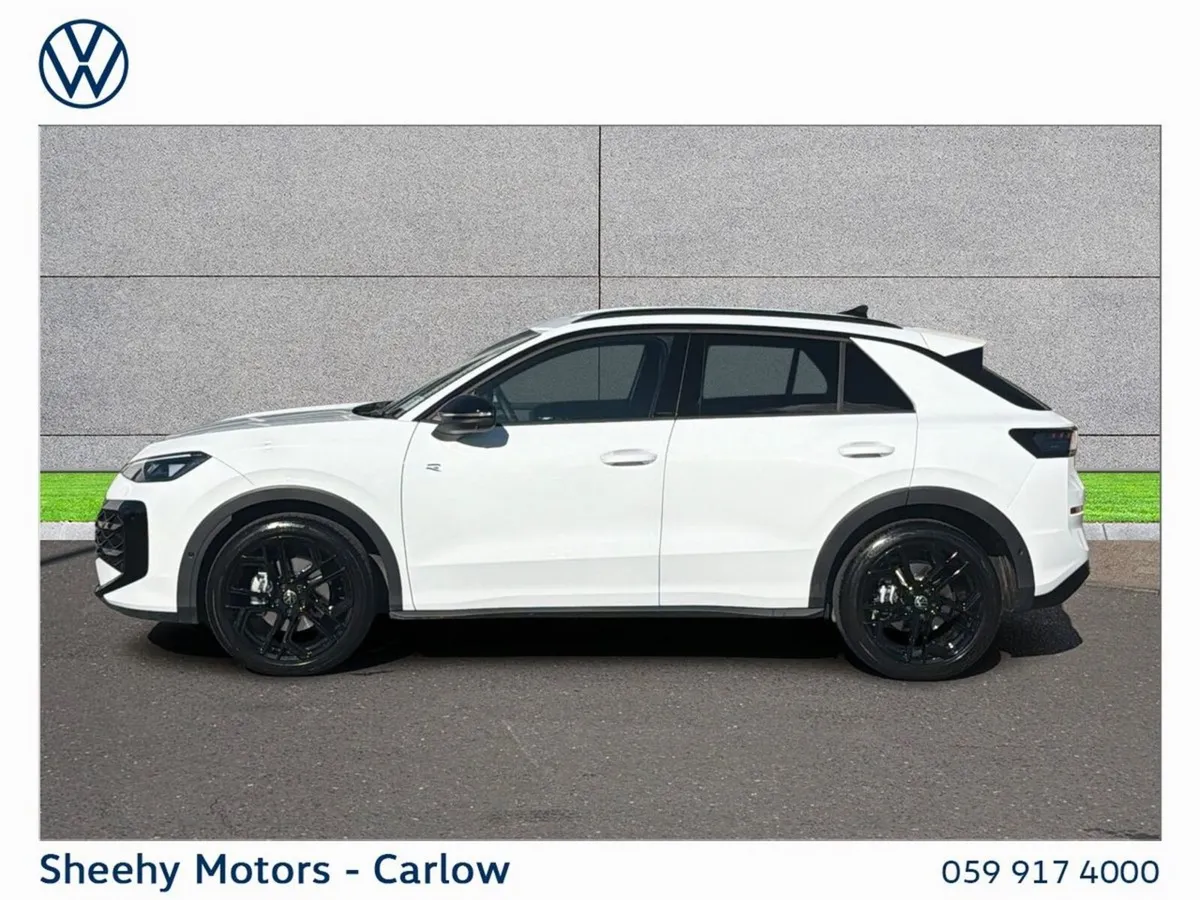 Volkswagen T-Roc 1.5TSI R-LINE MHEV 150HP BLACK PA - Image 6