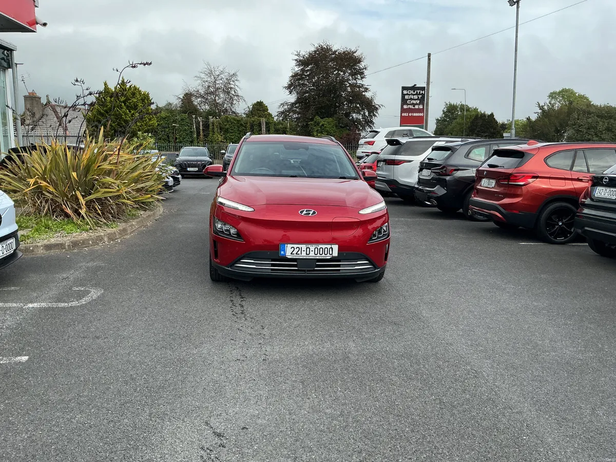 2022 Hyundai Kona Premium  EV Hatchback - Image 3
