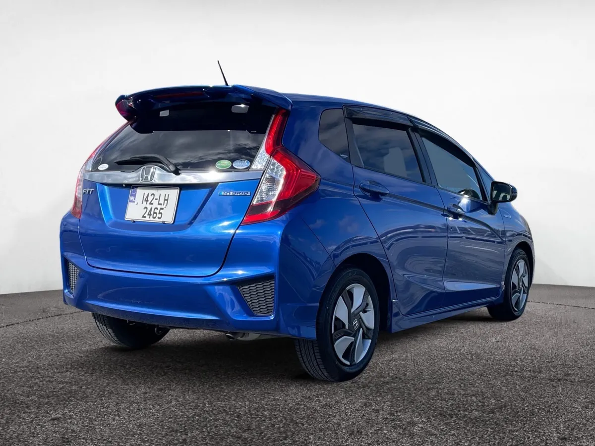 Honda Fit 2014 ** UPGRADE INFOTAINMENT SYSTEM** - Image 3
