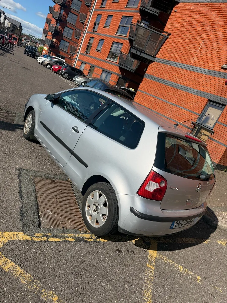 Volkswagen polo 2004 automatic - Image 5