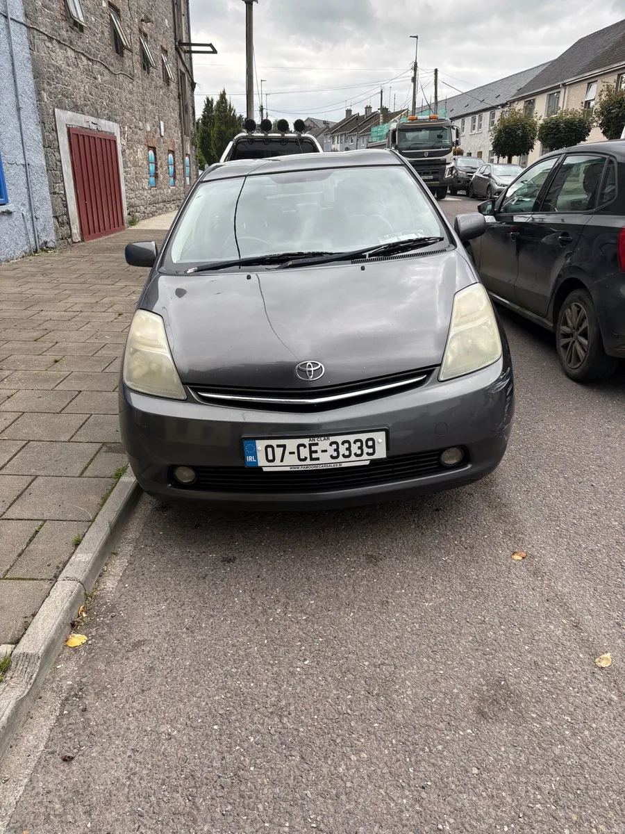 Toyota Prius 2007 Automatic - Image 1