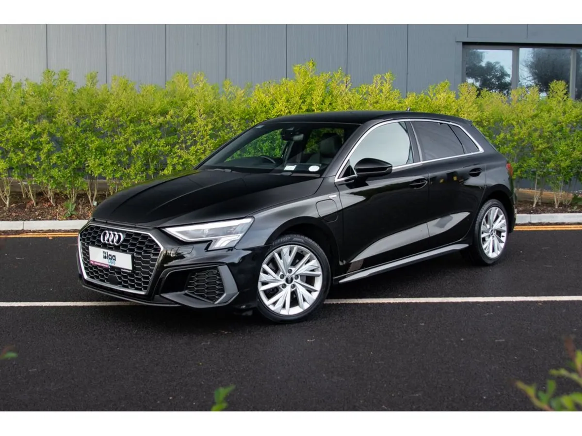 Audi A3 1.4tfsi S Line 40 204PS 5DR AU - Image 3