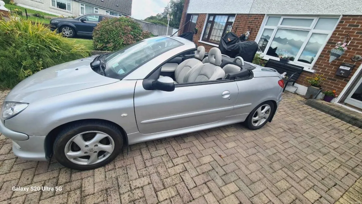 Peugeot 206 convertible 06 - Image 2