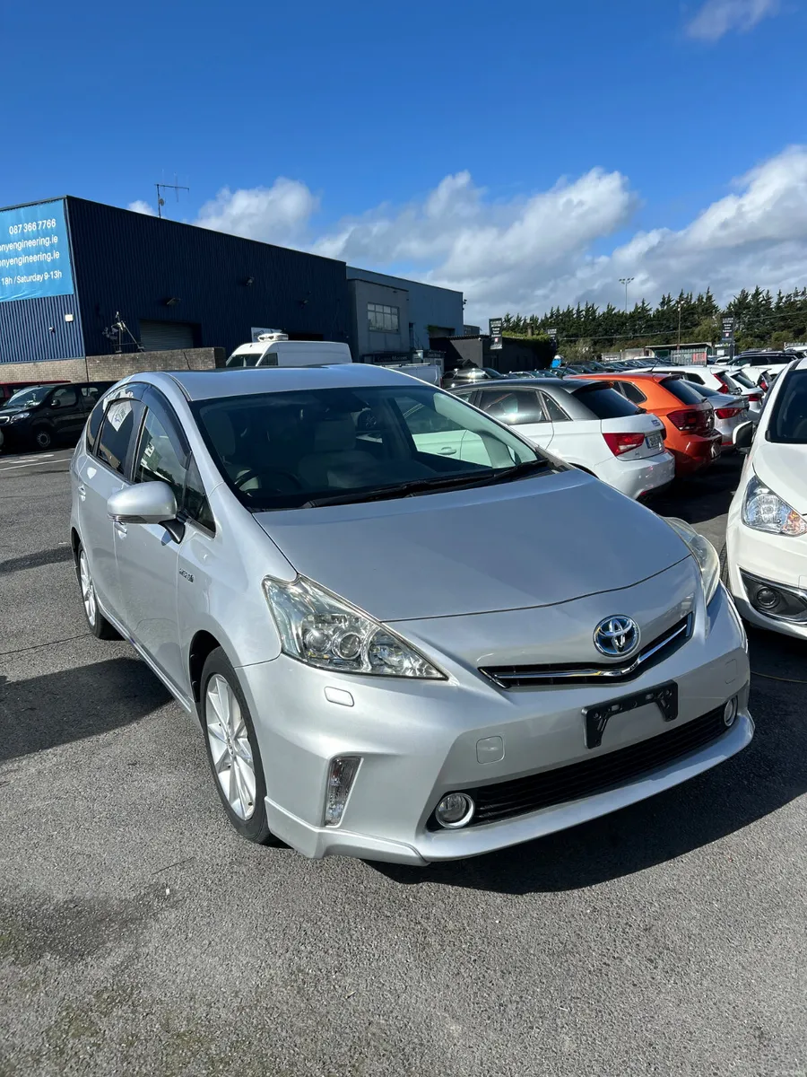 Toyota Prius 7 Seater hybrid - Image 1