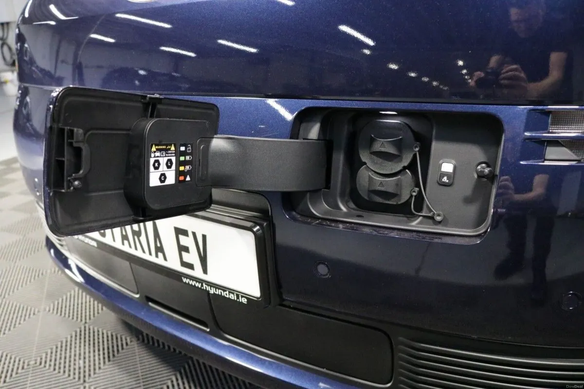 Hyundai Staria EV - platinum - 9 Seater MPV - Now - Image 6