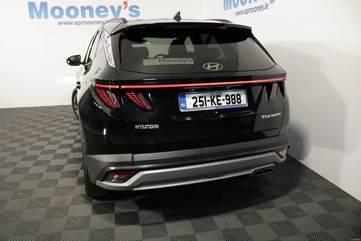 Hyundai Tucson Executive Plus Diesel 1.6 L SUV - 4 - Image 5