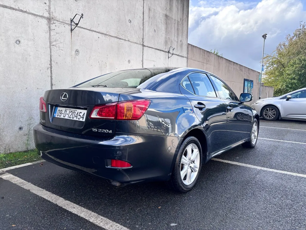 Lexus is220d - Image 6