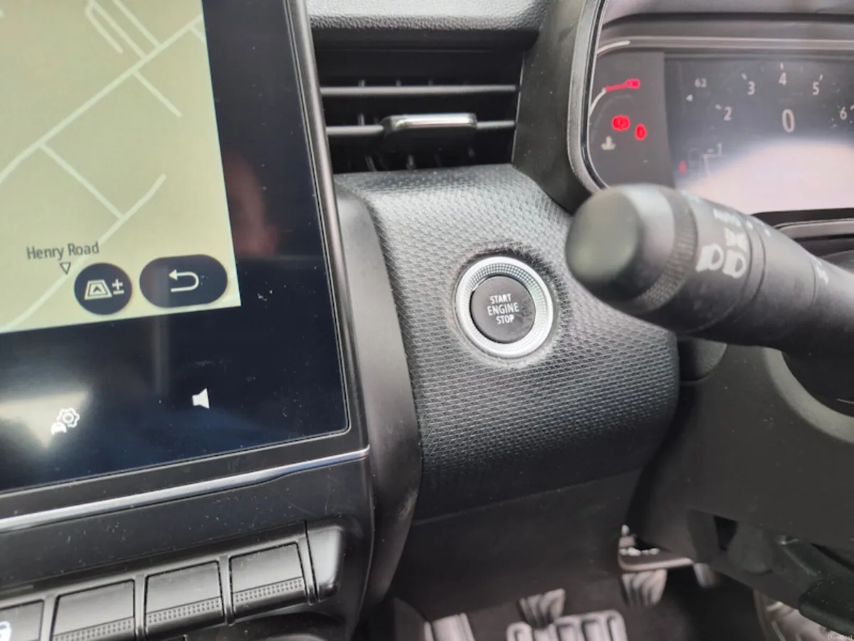2023 Renault Clio Evolution Warranty Finance - Image 3