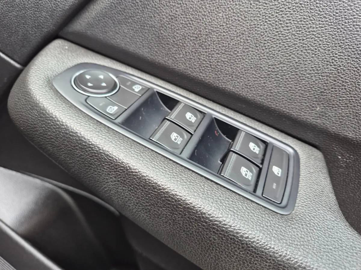 2023 Renault Clio Evolution Warranty Finance - Image 5