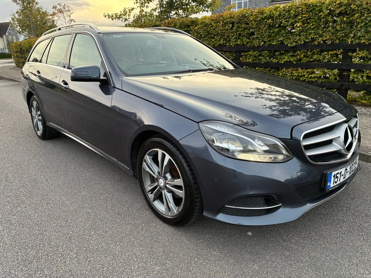 Mercedes E Class 2015 7 seater - Image 2
