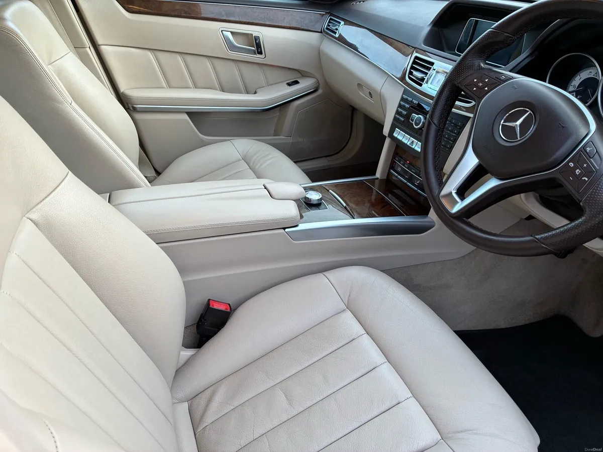Mercedes E Class 2015 7 seater - Image 5