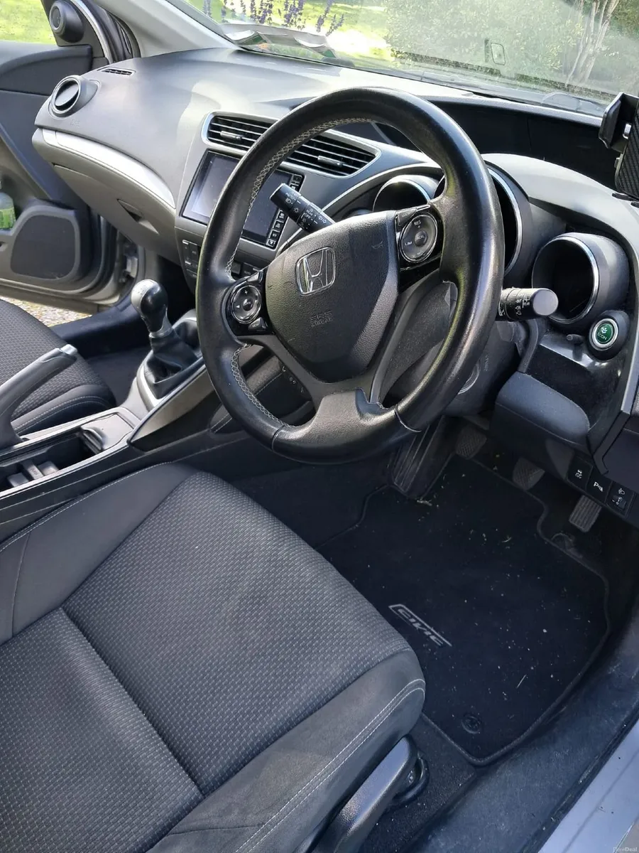 Honda Civic 2017 - Image 6
