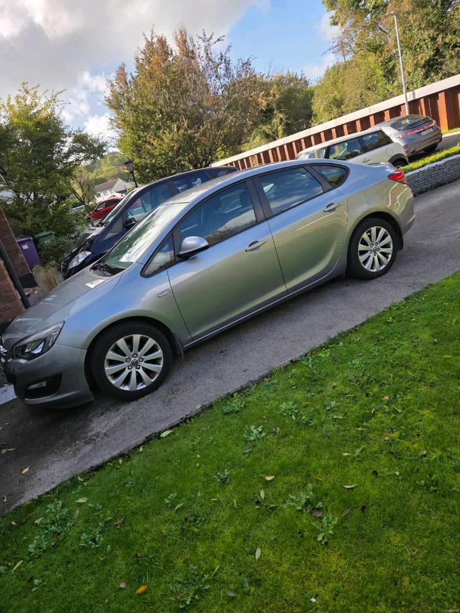 Opel Astra - Image 2